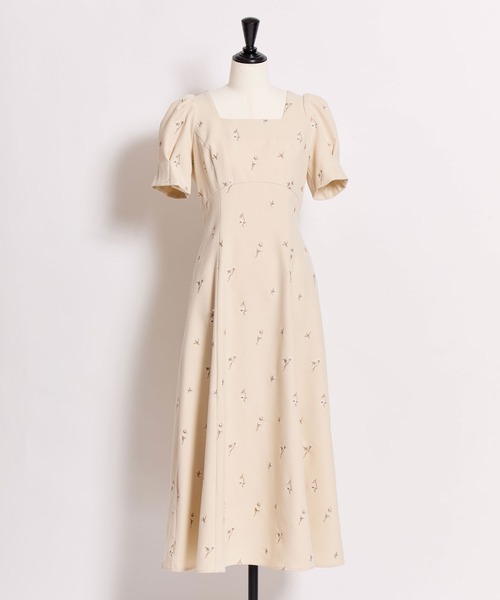 NOELA（ノエラ）の「【Premium】フラワー刺繍ワンピース（ワンピース・レディース・ベージュ/ネイビー・フリー）」の22枚目の写真