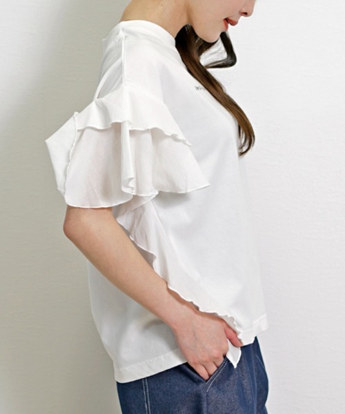 Belta attrice(ベルタアトリーチェ)の「メッセージロゴ フリルスリーブTシャツ(Tシャツ/カットソー・レディース・ブラック/ホワイト/サンドグレー・FREE)」の11枚目の写真