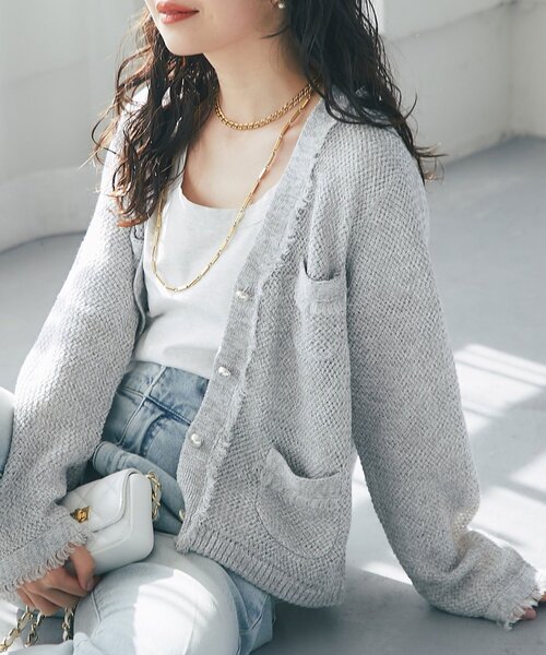 La boutique BonBon（ラブティックボンボン）の「【オフでもオフィスでも】綿麻ラメバスケットカーディガン（カーディガン/ボレロ・レディース・オフホワイト/ライトグレー・FREE）」の2枚目の写真