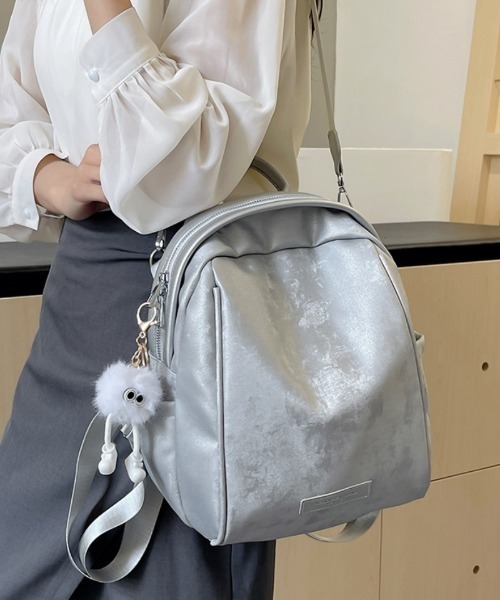 Ritzy（リッツィー）の「２WAYリュックサック ショルダーバッグ（バックパック/リュック・レディース・ブラック/ホワイト/シルバー・FREE）」の4枚目の写真