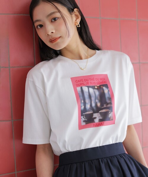 組曲(クミキョク)の「チャットフォト Tシャツ(Tシャツ/カットソー・レディース・ホワイト系/ピンク系・3/2)」の2枚目の写真