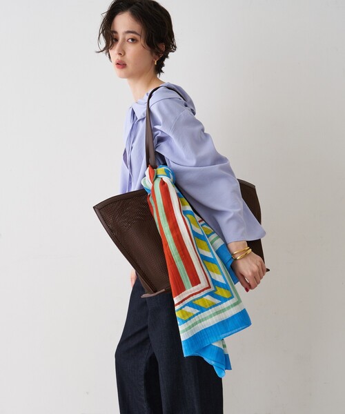 manipuri(マニプリ)の「【manipuri/マニプリ】カクテル コットンシルクストール 120×120 インド製(ストール/ショール・レディース・ライトブルー・フリー)」の2枚目の写真