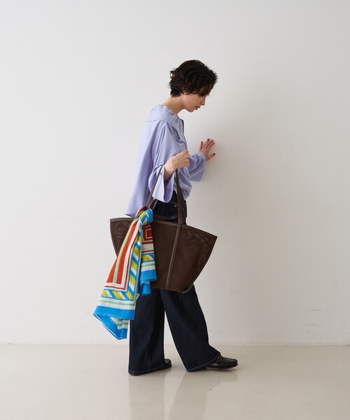 manipuri(マニプリ)の「【manipuri/マニプリ】カクテル コットンシルクストール 120×120 インド製(ストール/ショール・レディース・ライトブルー・フリー)」の8枚目の写真