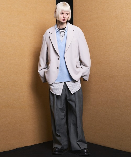 MAISON SPECIAL(メゾンスペシャル)の「《UNISEX》Slab Rayon Relax-Over 2B Tailored Jacket/スラブレーヨンリラックスオーバー2Bテーラードジャケット【MAISON SPECIAL/メゾンスペシャル】■セットアップ対応■(テーラードジャケット・メンズ・グレイッシュベージュ/ブラック/グレー/ネイビー・2/1/0)」の6枚目の写真