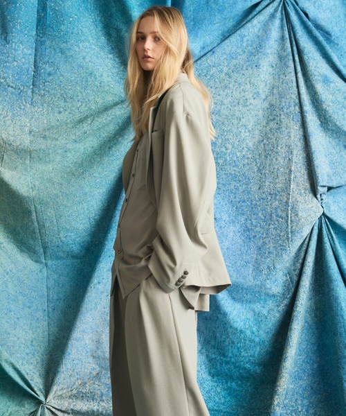 MAISON SPECIAL(メゾンスペシャル)の「《UNISEX》Slab Rayon Relax-Over 2B Tailored Jacket/スラブレーヨンリラックスオーバー2Bテーラードジャケット【MAISON SPECIAL/メゾンスペシャル】■セットアップ対応■(テーラードジャケット・メンズ・グレイッシュベージュ/ブラック/グレー/ネイビー・2/1/0)」の9枚目の写真