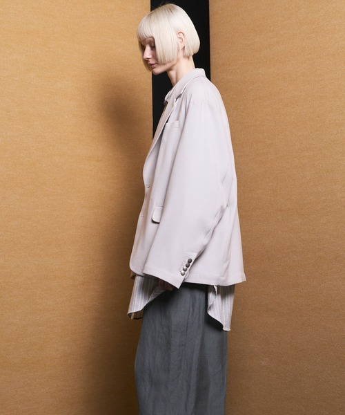 MAISON SPECIAL(メゾンスペシャル)の「《UNISEX》Slab Rayon Relax-Over 2B Tailored Jacket/スラブレーヨンリラックスオーバー2Bテーラードジャケット【MAISON SPECIAL/メゾンスペシャル】■セットアップ対応■(テーラードジャケット・メンズ・グレイッシュベージュ/ブラック/グレー/ネイビー・2/1/0)」の12枚目の写真