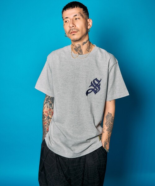 Subciety（サブサエティ）の「icon tee（Tシャツ/カットソー・メンズ・ブラック/グレー系その他/サンドベージュ/ホワイト・SMALL/MEDIUM/LARGE/X-LARGE/XX-LARGE）」の17枚目の写真