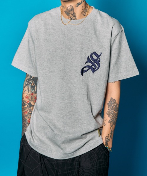 Subciety（サブサエティ）の「icon tee（Tシャツ/カットソー・メンズ・ブラック/グレー系その他/サンドベージュ/ホワイト・SMALL/MEDIUM/LARGE/X-LARGE/XX-LARGE）」の3枚目の写真