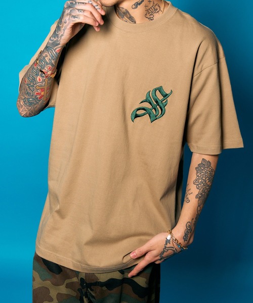 Subciety（サブサエティ）の「icon tee（Tシャツ/カットソー・メンズ・ブラック/グレー系その他/サンドベージュ/ホワイト・SMALL/MEDIUM/LARGE/X-LARGE/XX-LARGE）」の4枚目の写真