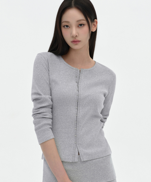 MUSINSA STANDARD WOMAN（ムシンサスタンダードウーマン）の「ウィメンズリブスリムフックジャージカーディガン[ミディアムグレー]（カーディガン/ボレロ・レディース・その他・SMALL/MEDIUM/LARGE/X-SMALL）」の3枚目の写真
