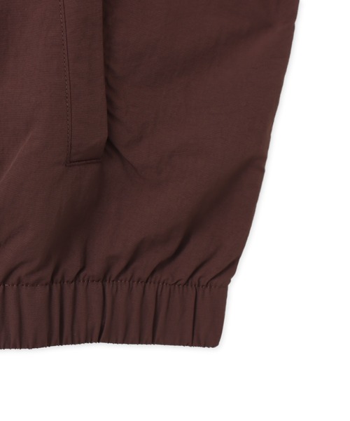 PUMA(プーマ)の「PUMA T7 BALLOON SLEEVE PIPING RELAXED WOVEN TRACK JACKET / プーマ T7 バルーン スリーブ パイピング リラックス トラック ジャケット(ナイロンジャケット・レディース・ブラウン/ブラック・S/M/L)」の11枚目の写真
