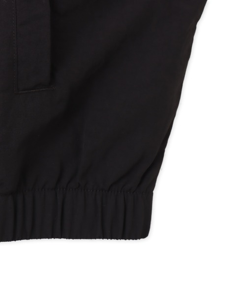 PUMA(プーマ)の「PUMA T7 BALLOON SLEEVE PIPING RELAXED WOVEN TRACK JACKET / プーマ T7 バルーン スリーブ パイピング リラックス トラック ジャケット(ナイロンジャケット・レディース・ブラウン/ブラック・S/M/L)」の6枚目の写真