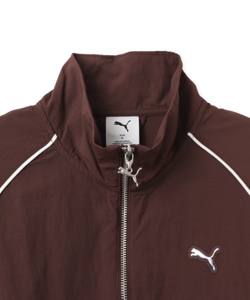 PUMA(プーマ)の「PUMA T7 BALLOON SLEEVE PIPING RELAXED WOVEN TRACK JACKET / プーマ T7 バルーン スリーブ パイピング リラックス トラック ジャケット(ナイロンジャケット・レディース・ブラウン/ブラック・S/M/L)」の8枚目の写真