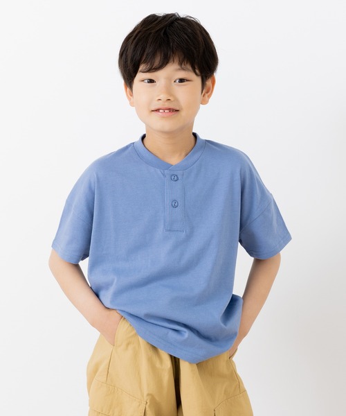 chil2(チルツー)の「ヘンリーネック 半袖Tシャツ(Tシャツ/カットソー・キッズ・ワインレッド/グレイッシュブルー/オートミール/ブラック・120cm/110cm/100cm/150cm/140cm/130cm)」の4枚目の写真