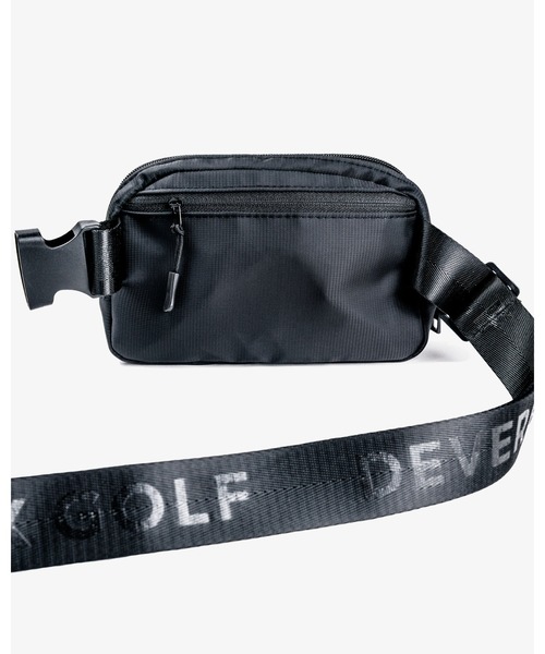 DEVEREUX GOLF（デヴァローゴルフ）の「Crossbody Caddy（ボディバッグ/ウエストポーチ・メンズ・シルバー/イエロー/ブラック/グリーン・FREE）」の5枚目の写真
