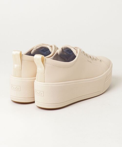 Keds（ケッズ）の「Keds ケッズ スカイラー レザー デイジー チャーム ベージュ（スニーカー・レディース・ベージュ・23.0cm/24.0cm/24.5cm/25.0cm/23.5cm/22.5cm）」の8枚目の写真