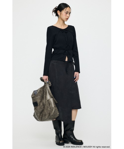 MOUSSY（マウジー）の「INSILENCE LAYER CUT トップス（Tシャツ/カットソー・レディース・ブラック/ライトカーキ/ライトグレー・1/2）」の6枚目の写真