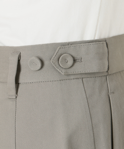 SLOBE IENA（スローブイエナ）の「《3サイズ展開/》ワンタックバレルスラックス（スラックス・レディース・カーキ/ブラウン/ホワイト・38/36/34）」の8枚目の写真