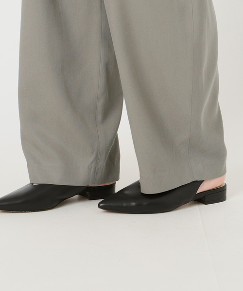 SLOBE IENA（スローブイエナ）の「《3サイズ展開/》ワンタックバレルスラックス（スラックス・レディース・カーキ/ブラウン/ホワイト・38/36/34）」の7枚目の写真