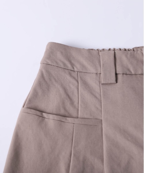 Lajour(ラジュール)の「フロントポケット タックワイドパンツ(その他パンツ・レディース・ブラウン/ブラック/アイボリー・L/M)」の5枚目の写真