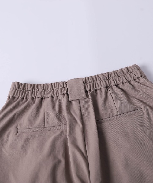 Lajour(ラジュール)の「フロントポケット タックワイドパンツ(その他パンツ・レディース・ブラウン/ブラック/アイボリー・L/M)」の11枚目の写真