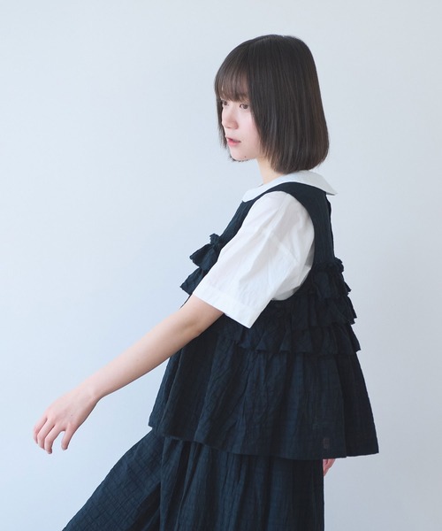 bulle de savon（ビュルデサボン）の「レノクロス frill ベスト（シャツ/ブラウス・レディース・ブラック/ホワイト・FREE）」の21枚目の写真
