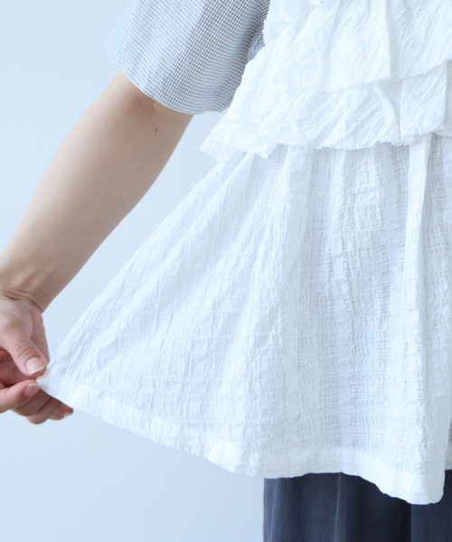 bulle de savon（ビュルデサボン）の「レノクロス frill ベスト（シャツ/ブラウス・レディース・ブラック/ホワイト・FREE）」の4枚目の写真