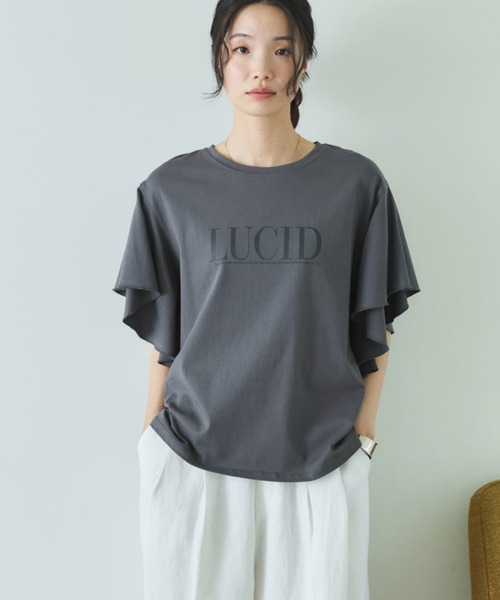 Doux archives(ドゥアルシーヴ)の「袖フリルプリントTシャツ(Tシャツ/カットソー・レディース・チャコールグレー/キャメル/オフホワイト・FREE)」の2枚目の写真