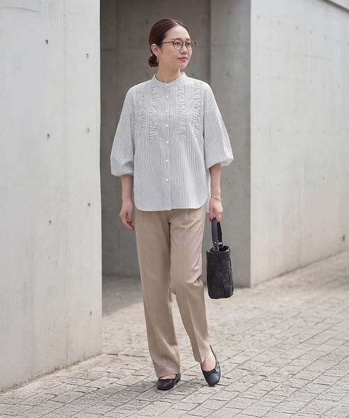 STYLE DELI（スタイルデリ）の「ストライプ柄ヨーク装飾バンドカラーシャツ（シャツ/ブラウス・レディース・ネイビー/ホワイト・FREE）」の3枚目の写真