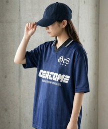 ストライプ襟付きサッカーTシャツ