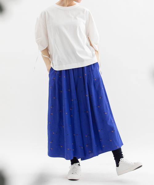 nop de nod(ノップドゥノッド)の「リネンレーヨンスワンプリントタックキュロットスカート(その他パンツ・レディース・スモークピンク/ネイビー/ダークブルー・3)」の22枚目の写真