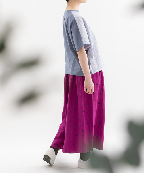 nop de nod(ノップドゥノッド)の「リネンレーヨンスワンプリントタックキュロットスカート(その他パンツ・レディース・スモークピンク/ネイビー/ダークブルー・3)」の16枚目の写真