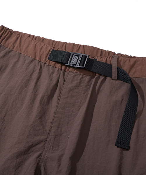 KALAPATTHAR（カラパタール）の「NYLON BELTED BACK OUT POCKET CARGO POCKET SHORTS - BROWN（その他パンツ・メンズ・その他・MEDIUM/LARGE）」の6枚目の写真