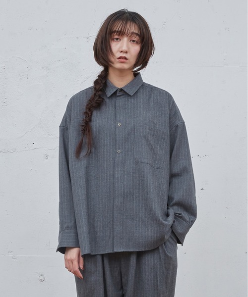 Dulcamara(ドゥルカマラ)の「よそいきワイドBOXシャツ(シャツ/ブラウス・メンズ・ベージュ系/ブラック/グレー系・1/0)」の2枚目の写真