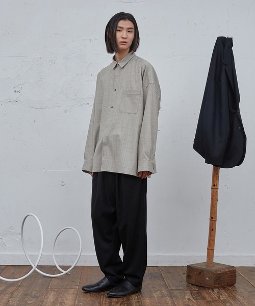 Dulcamara(ドゥルカマラ)の「よそいきワイドBOXシャツ(シャツ/ブラウス・メンズ・ベージュ系/ブラック/グレー系・1/0)」の6枚目の写真