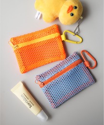 Jelly moo（ジェリームー）の「【 Jelly moo / ジェリームー 】 カラビナ付き カラー メッシュ ミニポーチ（ポーチ）」