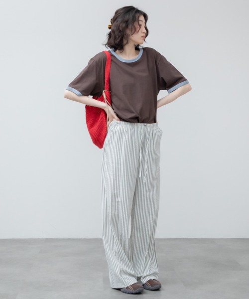HEILIS(ヘイリス)の「オーバーサイズラグランTシャツ / オーバーサイズラグランTシャツ / リンガー オーバーサイズ 無地 ブラウン アイボリー ネイビー 半袖 カットソー Tシャツ 韓国 夏服 春服 ストリート カジュアル ノームコア(Tシャツ/カットソー・レディース・ブラウン/ネイビー/アイボリー・FREE)」の17枚目の写真