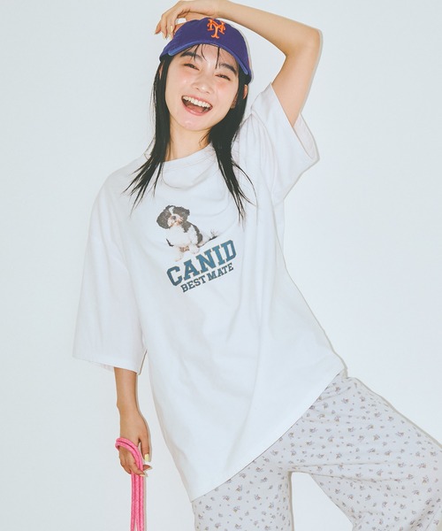 COLORME(カラーミー)の「【AKB48 伊藤百花 着用】ゆるシルエットわんこT【ユニセックス】(Tシャツ/カットソー・レディース・チャコール/ホワイト・FREE)」の4枚目の写真
