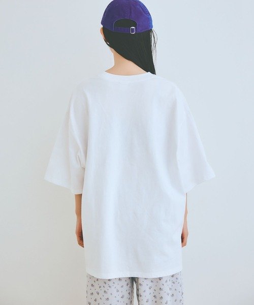 COLORME(カラーミー)の「【AKB48 伊藤百花 着用】ゆるシルエットわんこT【ユニセックス】(Tシャツ/カットソー・レディース・チャコール/ホワイト・FREE)」の14枚目の写真