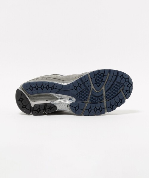 NEW BALANCE（ニューバランス）の「＜New Balance＞ML2002RA/D スニーカー（スニーカー・レディース・ダークグレー・24cm/25cm/24.5cm/23cm/23.5cm）」の6枚目の写真