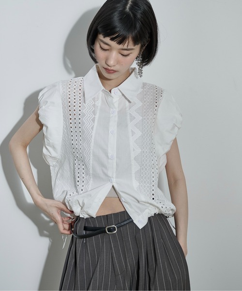 THE YOn(ザヨン)の「レース刺繍ドロストヘムノースリシャツ(シャツ/ブラウス・レディース・ブラック/オフホワイト・FREE)」の16枚目の写真