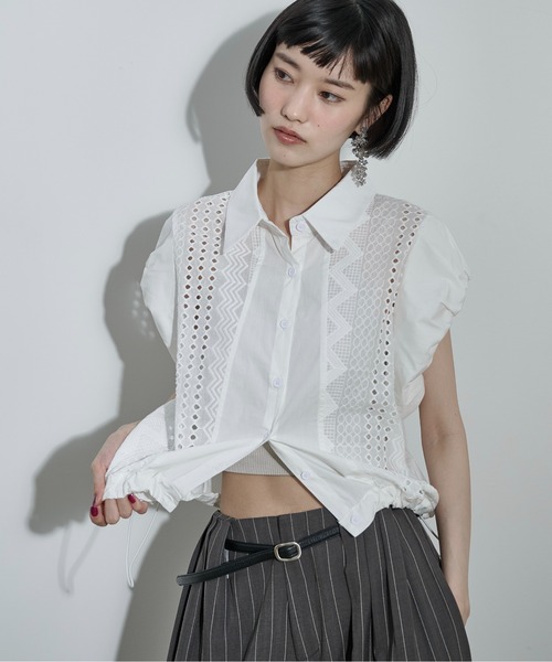 THE YOn(ザヨン)の「レース刺繍ドロストヘムノースリシャツ(シャツ/ブラウス・レディース・ブラック/オフホワイト・FREE)」の17枚目の写真