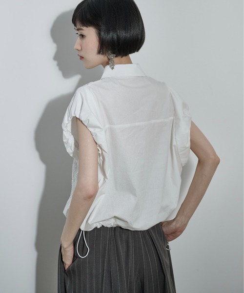 THE YOn(ザヨン)の「レース刺繍ドロストヘムノースリシャツ(シャツ/ブラウス・レディース・ブラック/オフホワイト・FREE)」の20枚目の写真