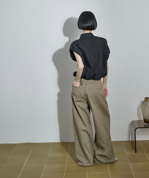 THE YOn(ザヨン)の「レース刺繍ドロストヘムノースリシャツ(シャツ/ブラウス・レディース・ブラック/オフホワイト・FREE)」の15枚目の写真