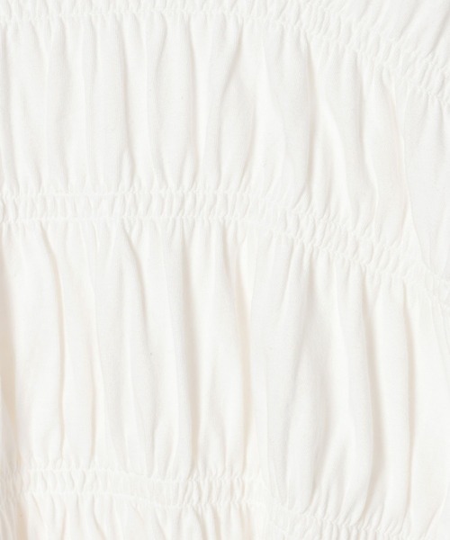 LEPSIM(レプシィム)の「シャーリングショートT 680401(Tシャツ/カットソー・レディース・レッド/オフホワイト/ブラック・FREE)」の4枚目の写真