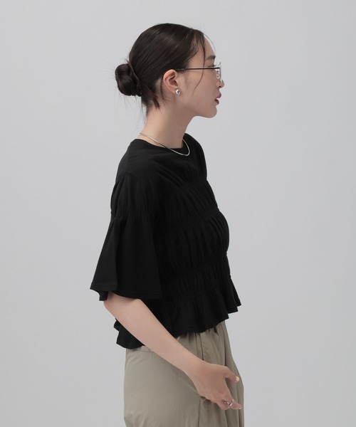 LEPSIM(レプシィム)の「シャーリングショートT 680401(Tシャツ/カットソー・レディース・レッド/オフホワイト/ブラック・FREE)」の14枚目の写真