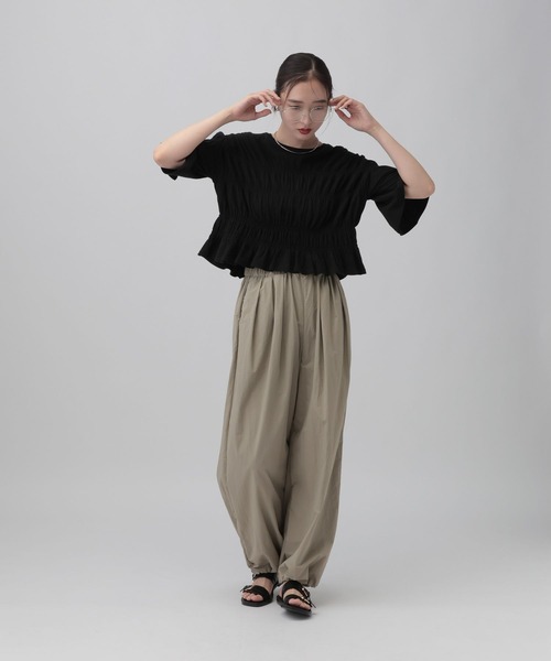 LEPSIM(レプシィム)の「シャーリングショートT 680401(Tシャツ/カットソー・レディース・レッド/オフホワイト/ブラック・FREE)」の18枚目の写真