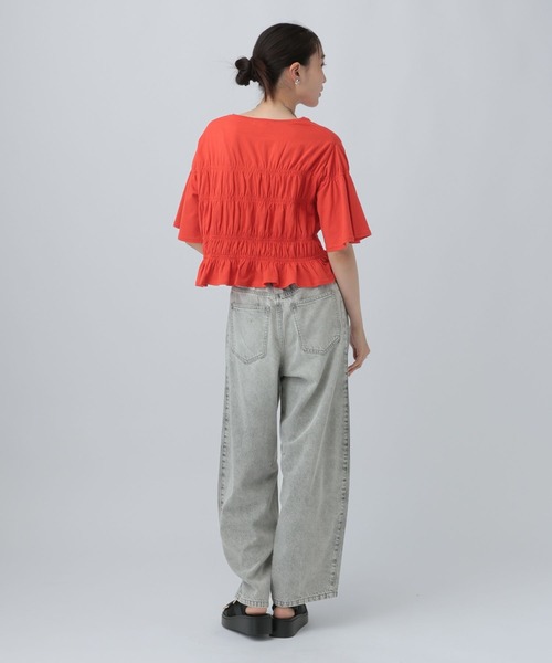 LEPSIM(レプシィム)の「シャーリングショートT 680401(Tシャツ/カットソー・レディース・レッド/オフホワイト/ブラック・FREE)」の21枚目の写真