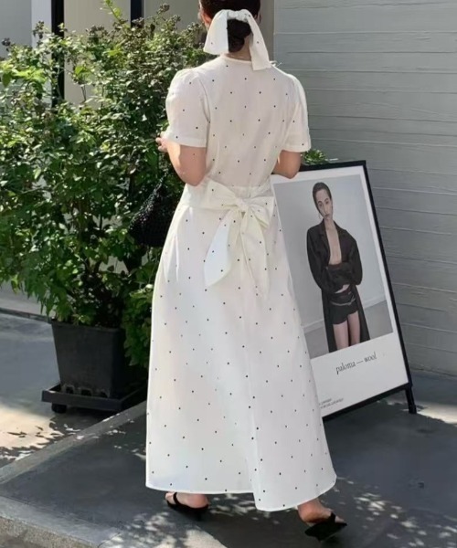 FAVORITO(ファヴォリート)の「バックリボンタイワンピース(ワンピース・レディース・ネイビー/ホワイト・F)」の8枚目の写真