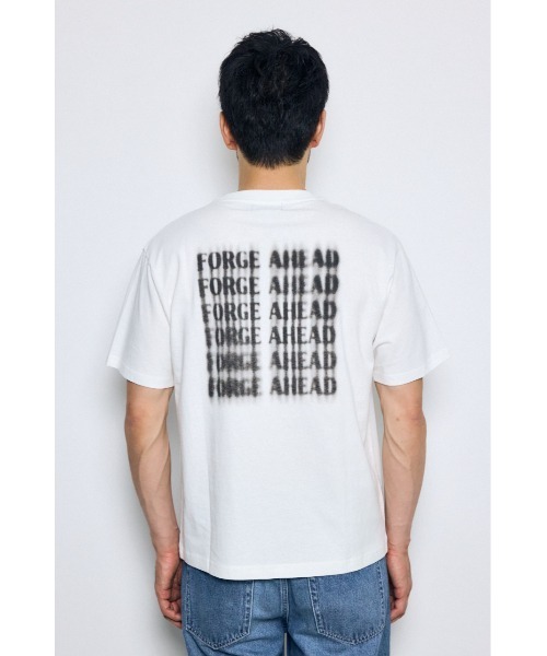 AZUL by moussy(アズールバイマウジー)の「ぼかしバックプリントTEE(Tシャツ/カットソー・メンズ・ホワイト/ベージュ/ブラック・LARGE/MEDIUM)」の9枚目の写真